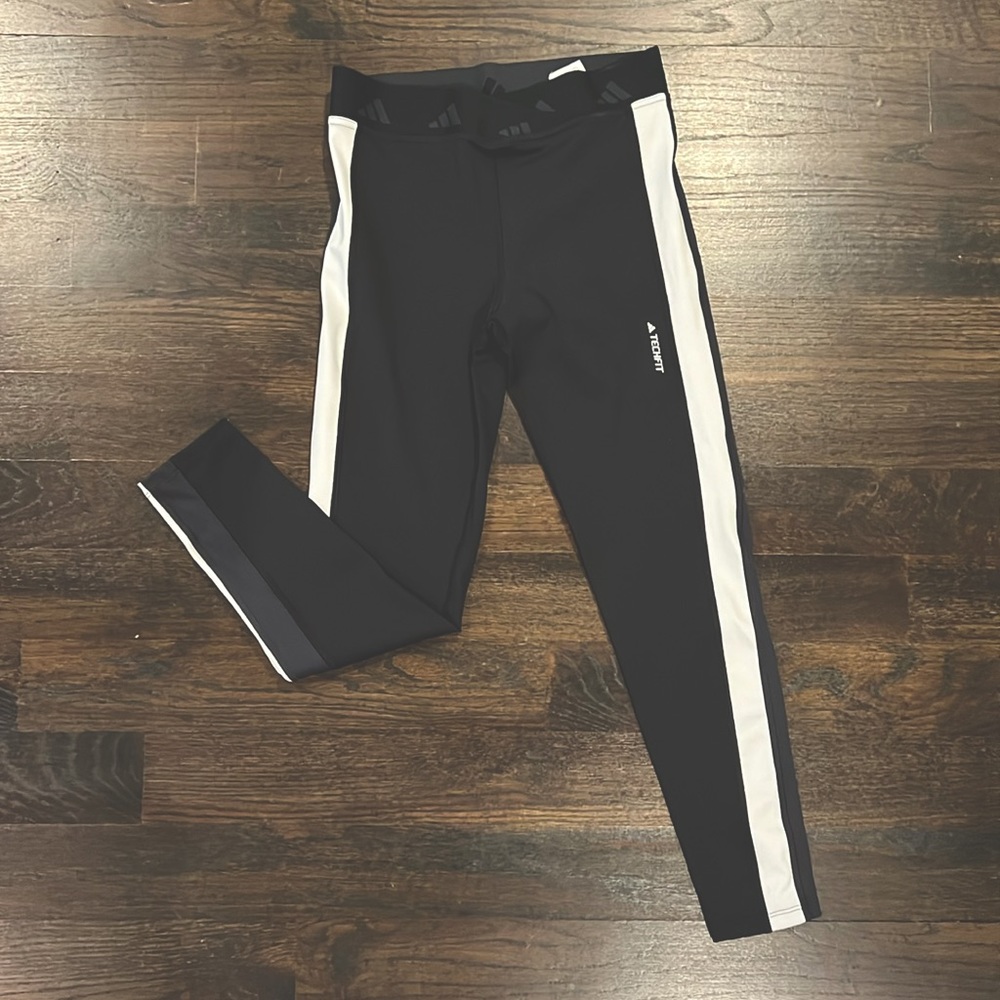 Adidas athletic leggings